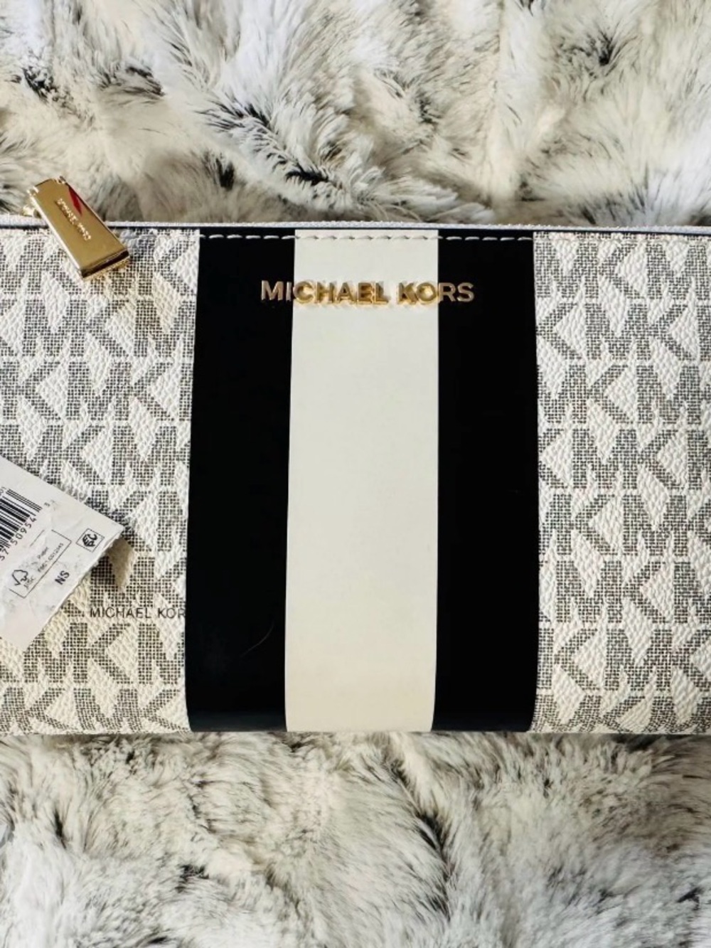 MK Wallet NWT